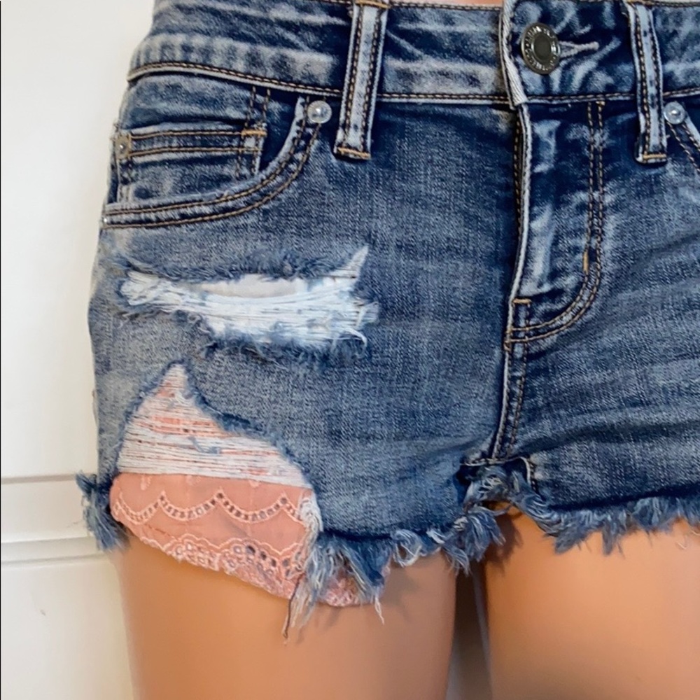 AE SUPER STRETCH SHORTIE WITH LACE POCKET - Picture 3 of 7